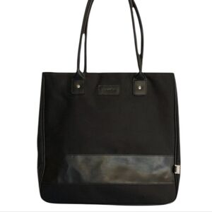 ⭐️HOST PICK⭐️ Calvin Klein Black Tote Bag